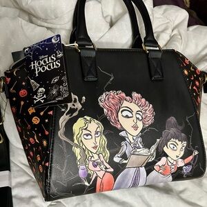 Disney Loungefly Hocus Pocus Handbag Purse with Crossbody Strap *NEW with tags*